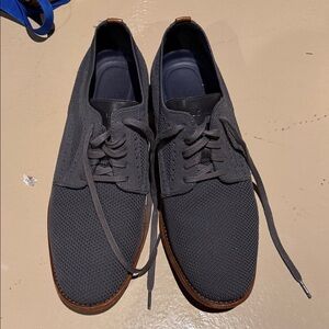 Men's Gray Lace-Up Shoes